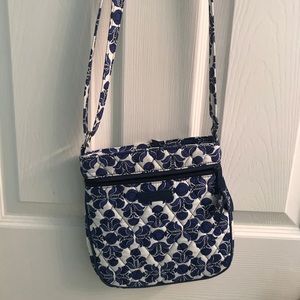 VERA BRADLEY SATCHEL